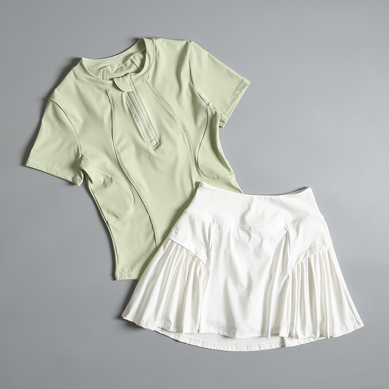 Running sports suit for women  - Badminton Field 评论和价格