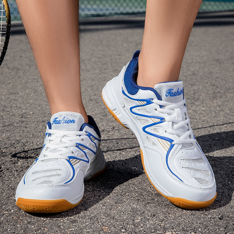 New Sports Shoes for Men and W - Badminton Umpire 评论和价格